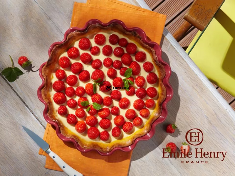 Форма для выпечки глубокая Emile Henry Ovenware 24 см красная (346024) фото