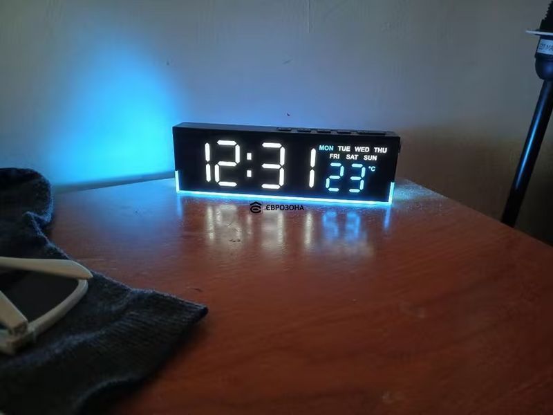 Електронний годинник цифровий LED будильник настільний з термометром календарем 2 будильниками підсвіткою USB AAA живлення чорний (Time-02) фото